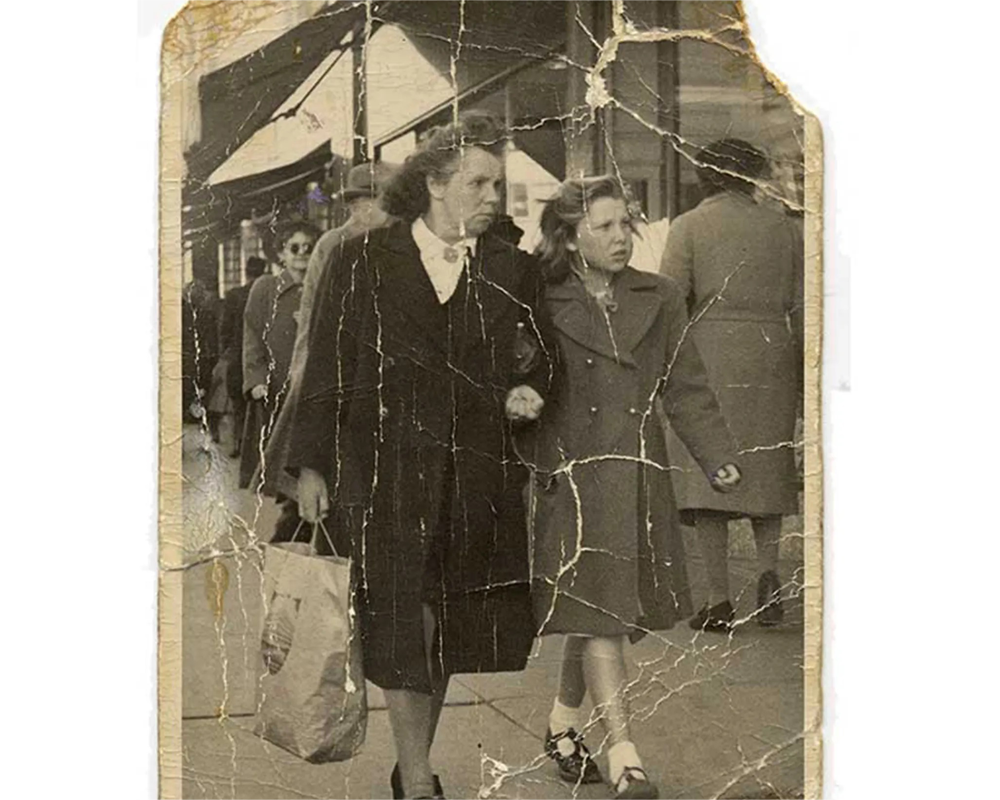 High-quality photo restoration and repair for vintage and family photographs